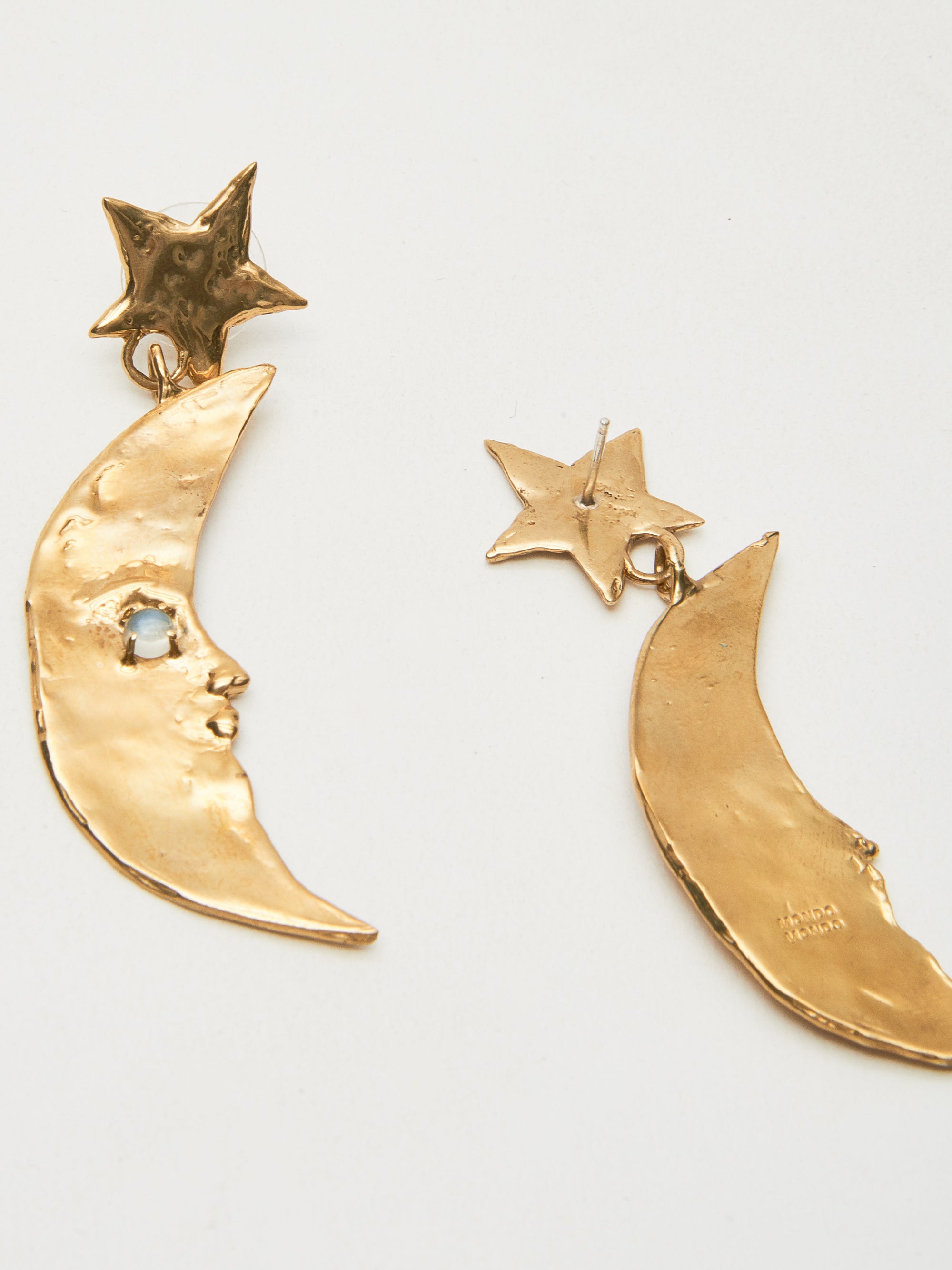 Wide rhinestone earrings - Gold-coloured - Ladies | H&M IN