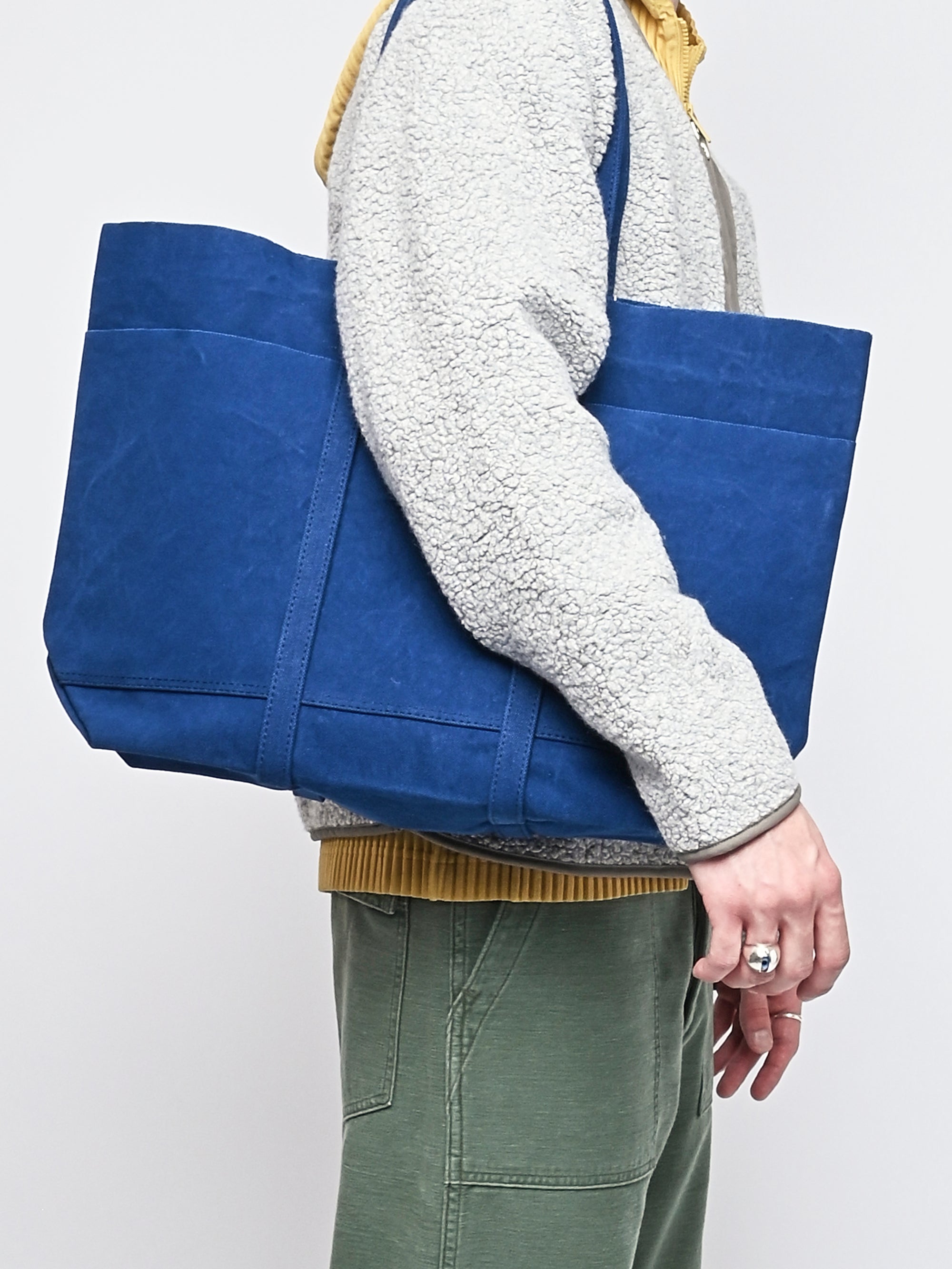 Amiacalva - Medium Blue Washed Canvas 6 Pockets Tote – Frances May