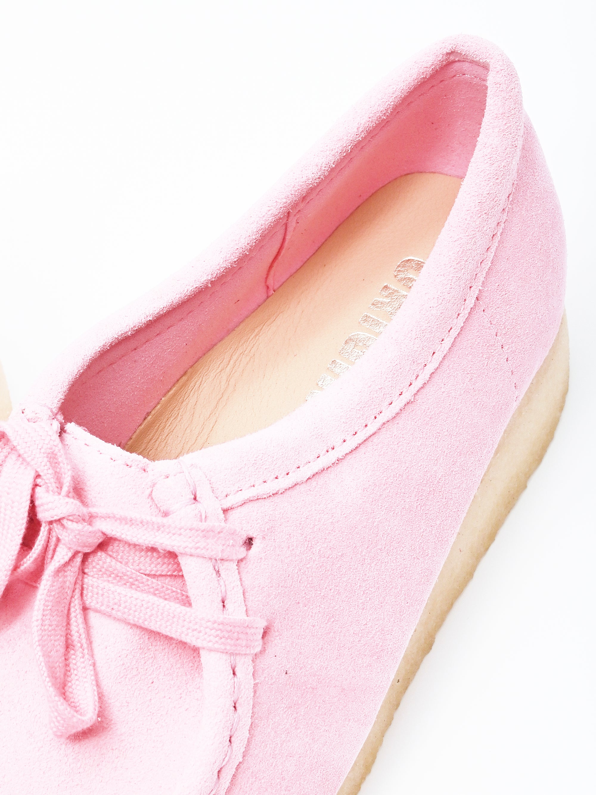 【CLARKS】Wallabee ピンク 10/27発売｜VANDY THE PINK × Clarks Originals Wallabee Boot