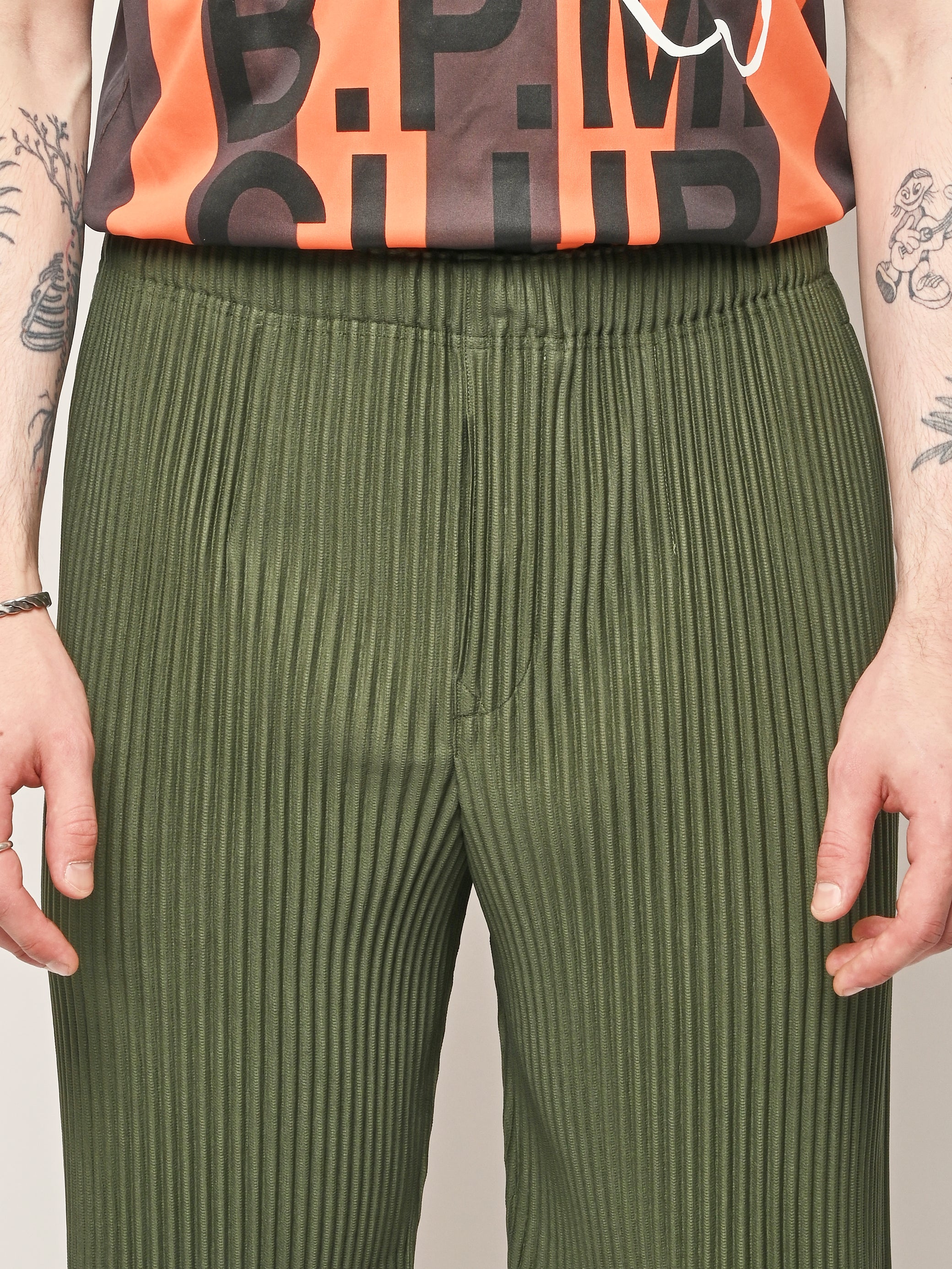 Homme Plisse Issey Miyake - Duomo Door Green Color Pleats 2 Shorts
