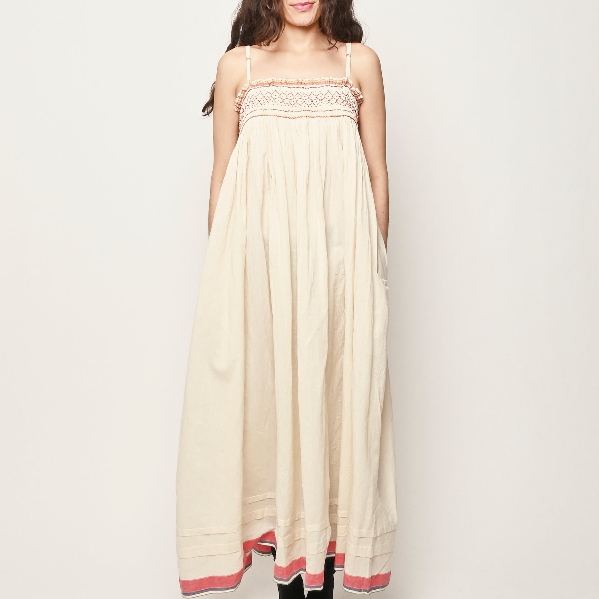 Injiri  Tagged "dresses" Frances May