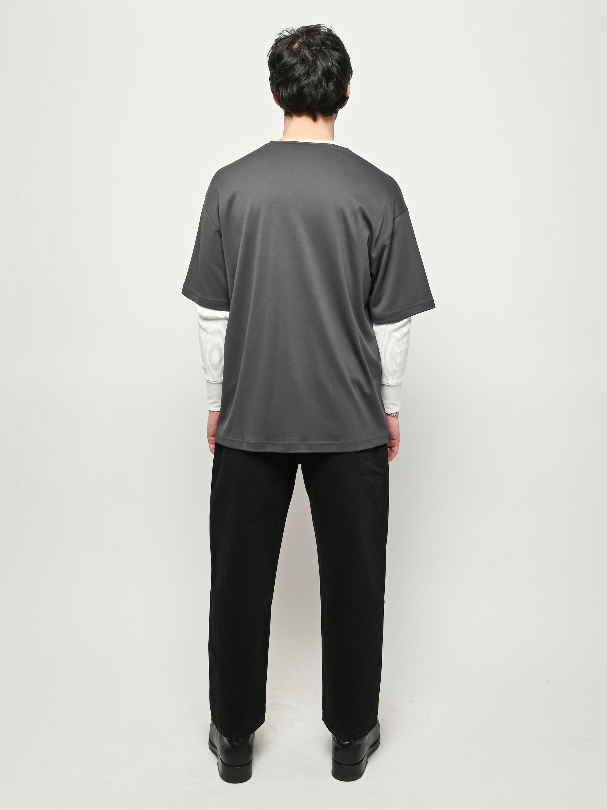 lemaire-carbon-grey-relaxed-t-