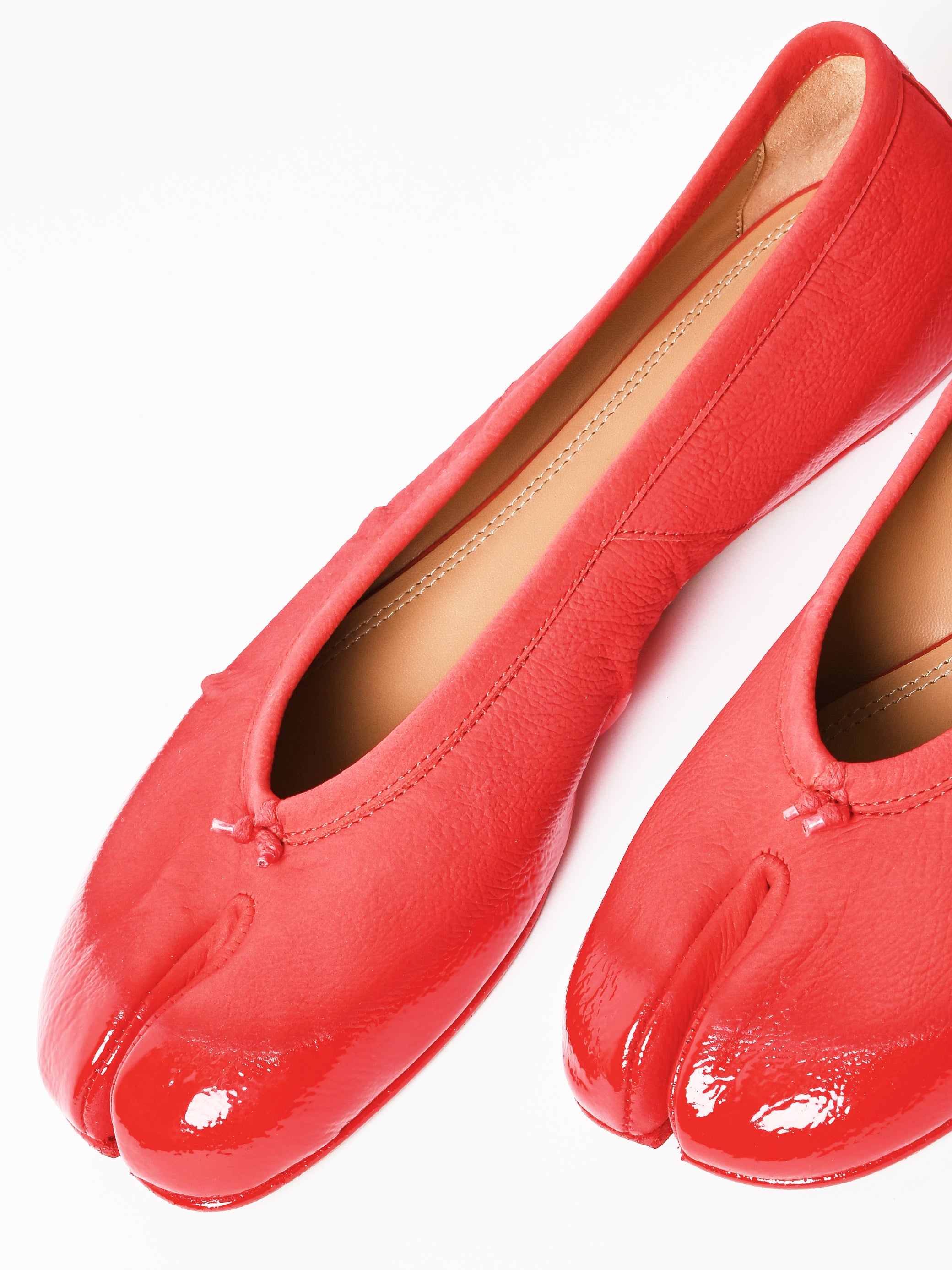 Maison Margiela Tabi バレエシューズ レッド　35 Maison Margiela - Red Tabi Ballerina – Frances May