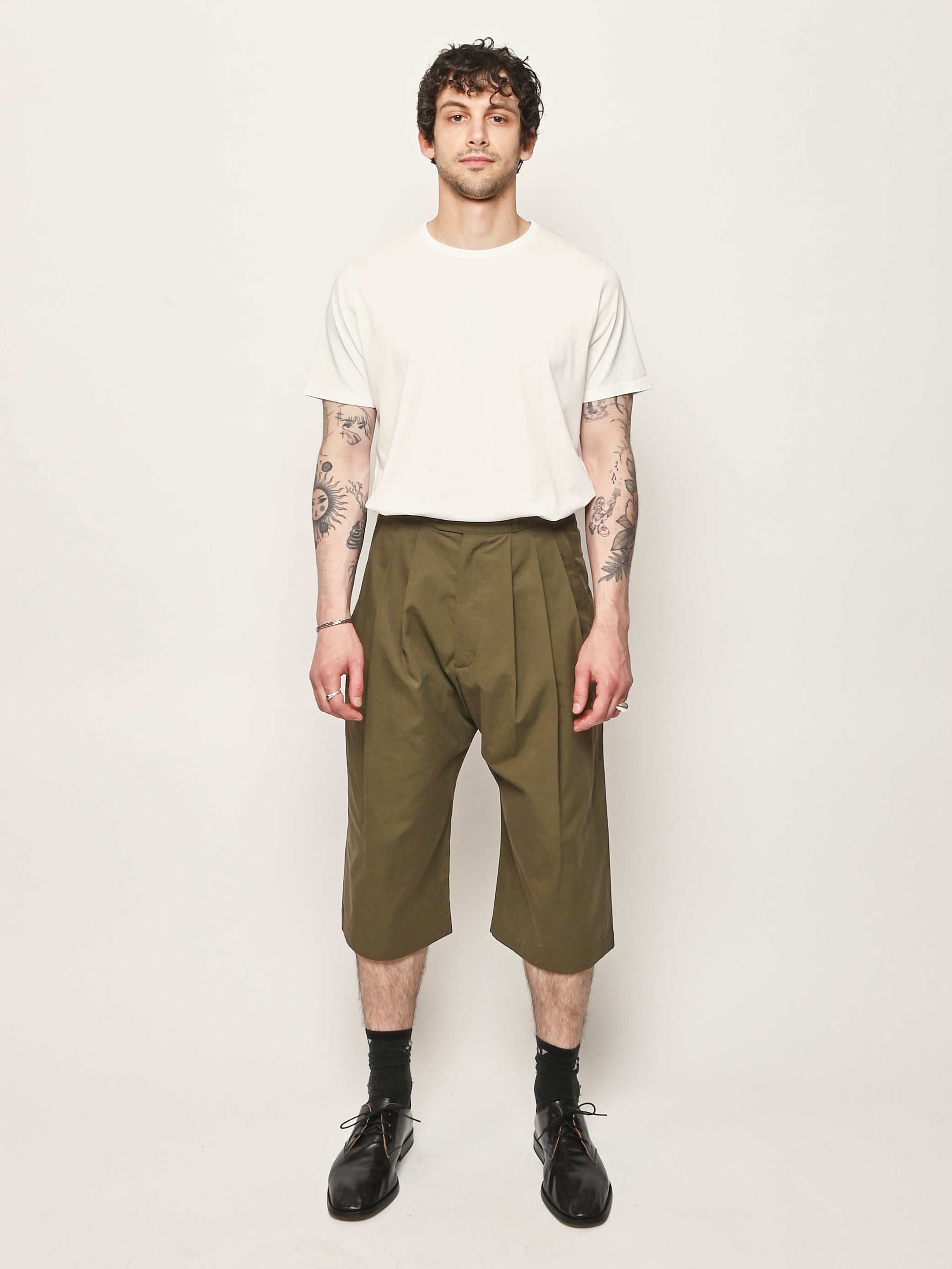Monitaly - Olive Vancloth Oxford Triple Tuck Wide Half Pants