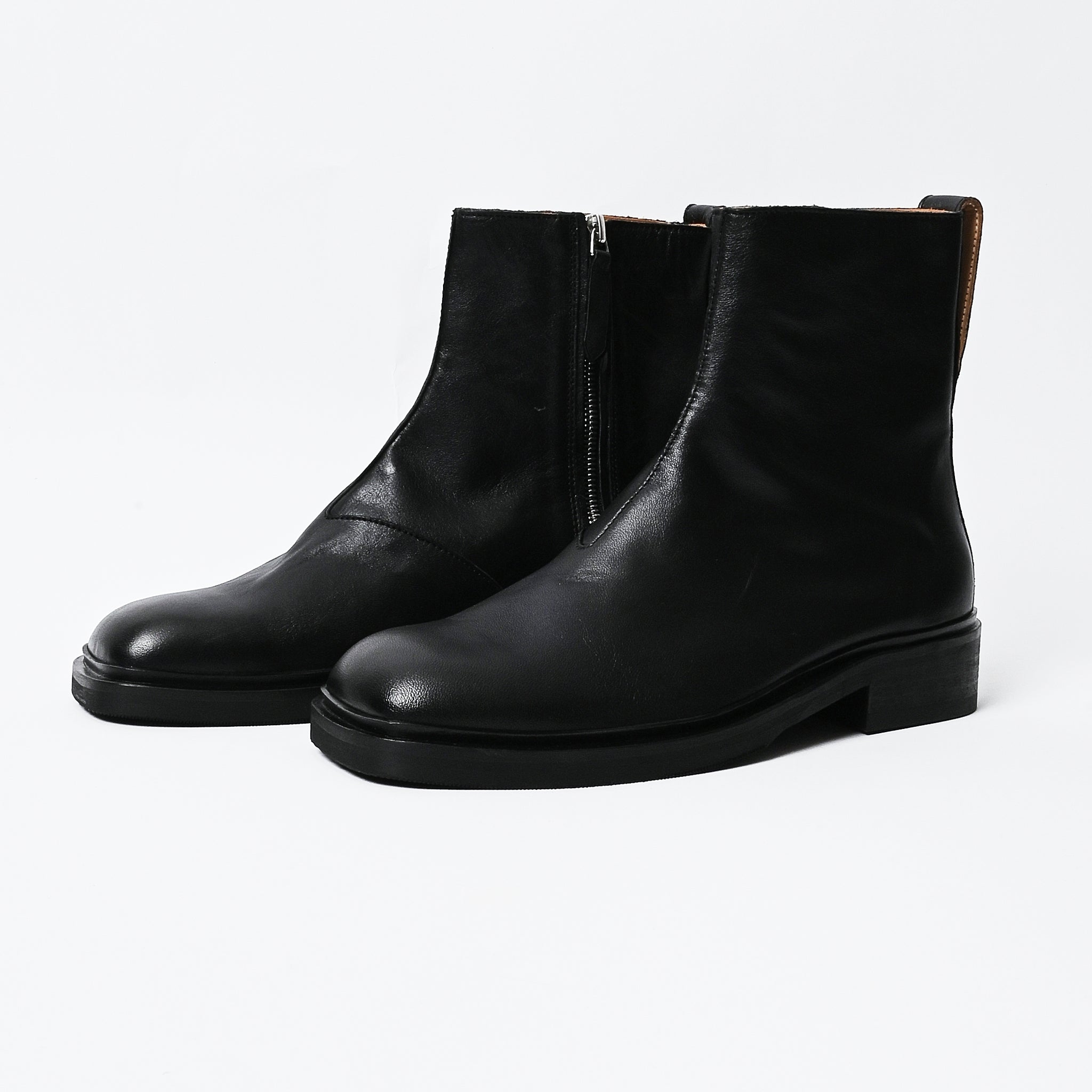 Our Legacy - Malleable Black Bull Hide Daimono Boot – Frances May