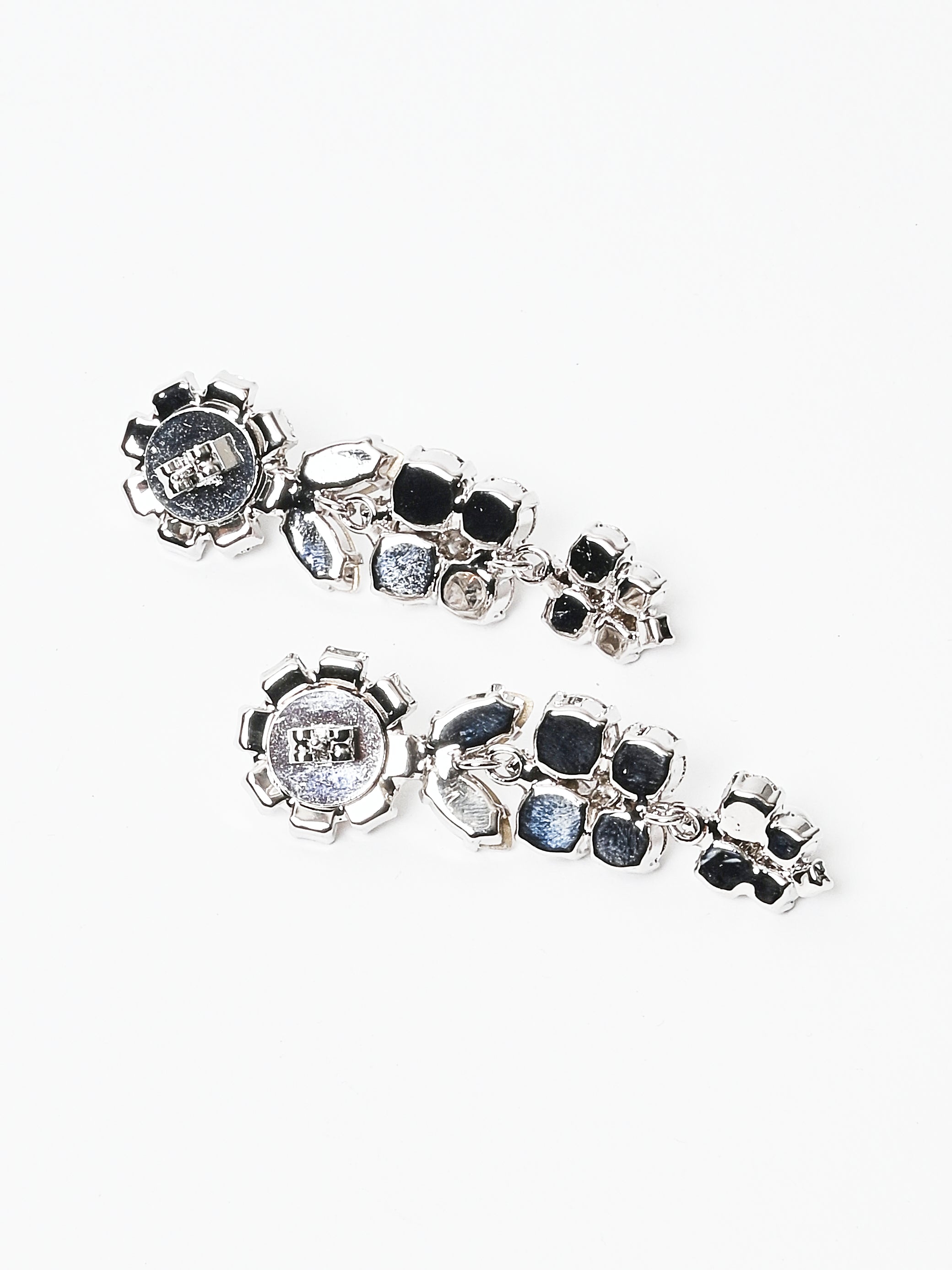 Simone Rocha - Crystal/Pearl Daisy Cluster Earrings – Frances May