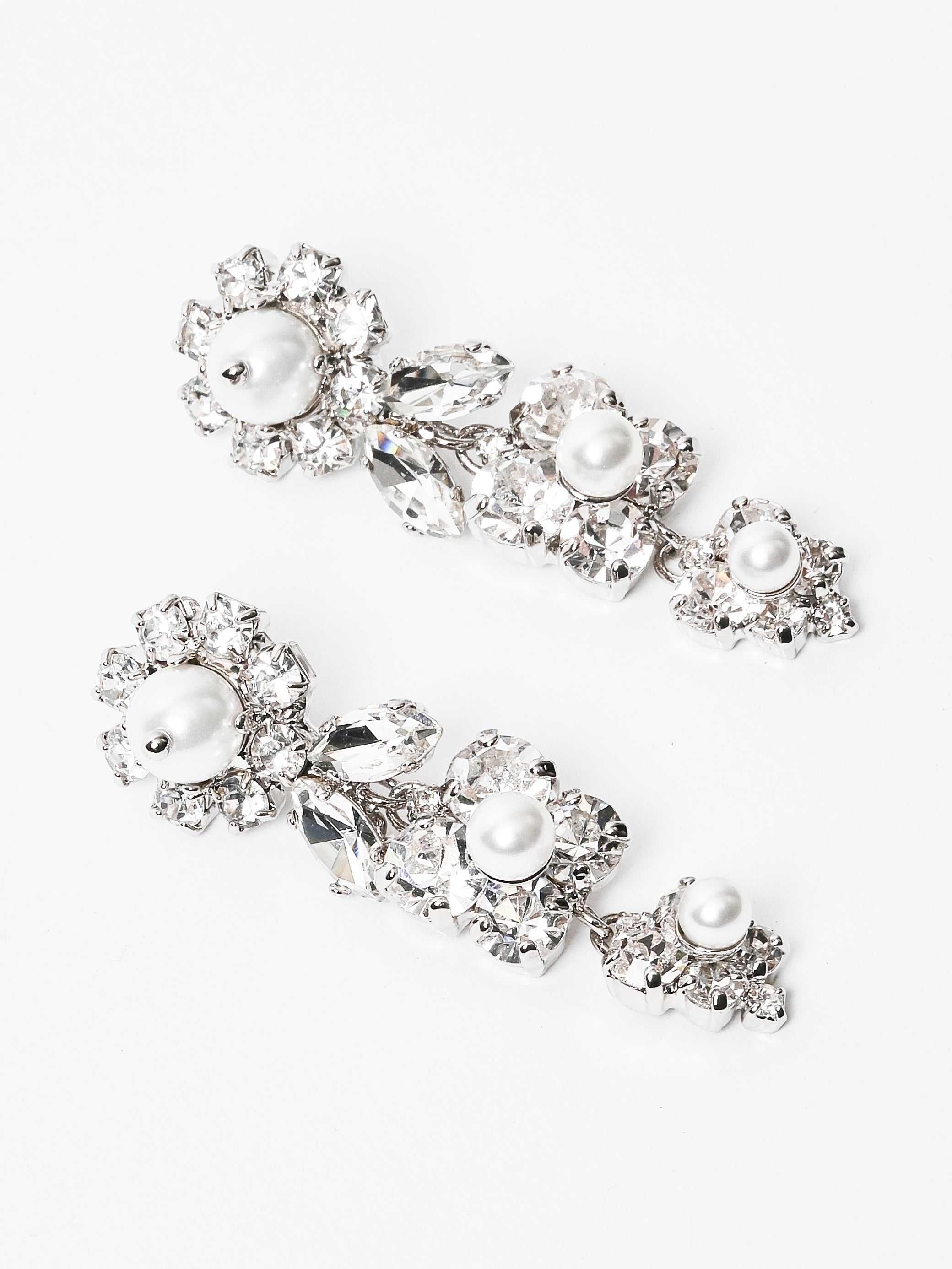 Simone Rocha - Crystal/Pearl Daisy Cluster Earrings – Frances May