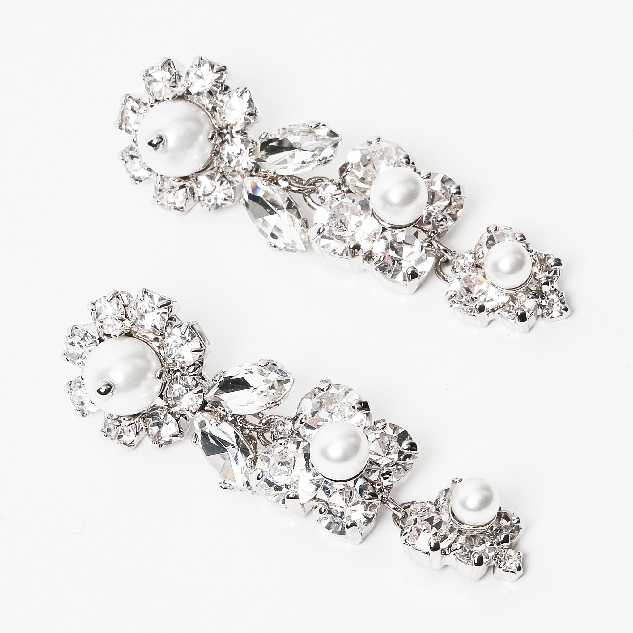 Simone Rocha - Crystal/Pearl Daisy Cluster Earrings – Frances May