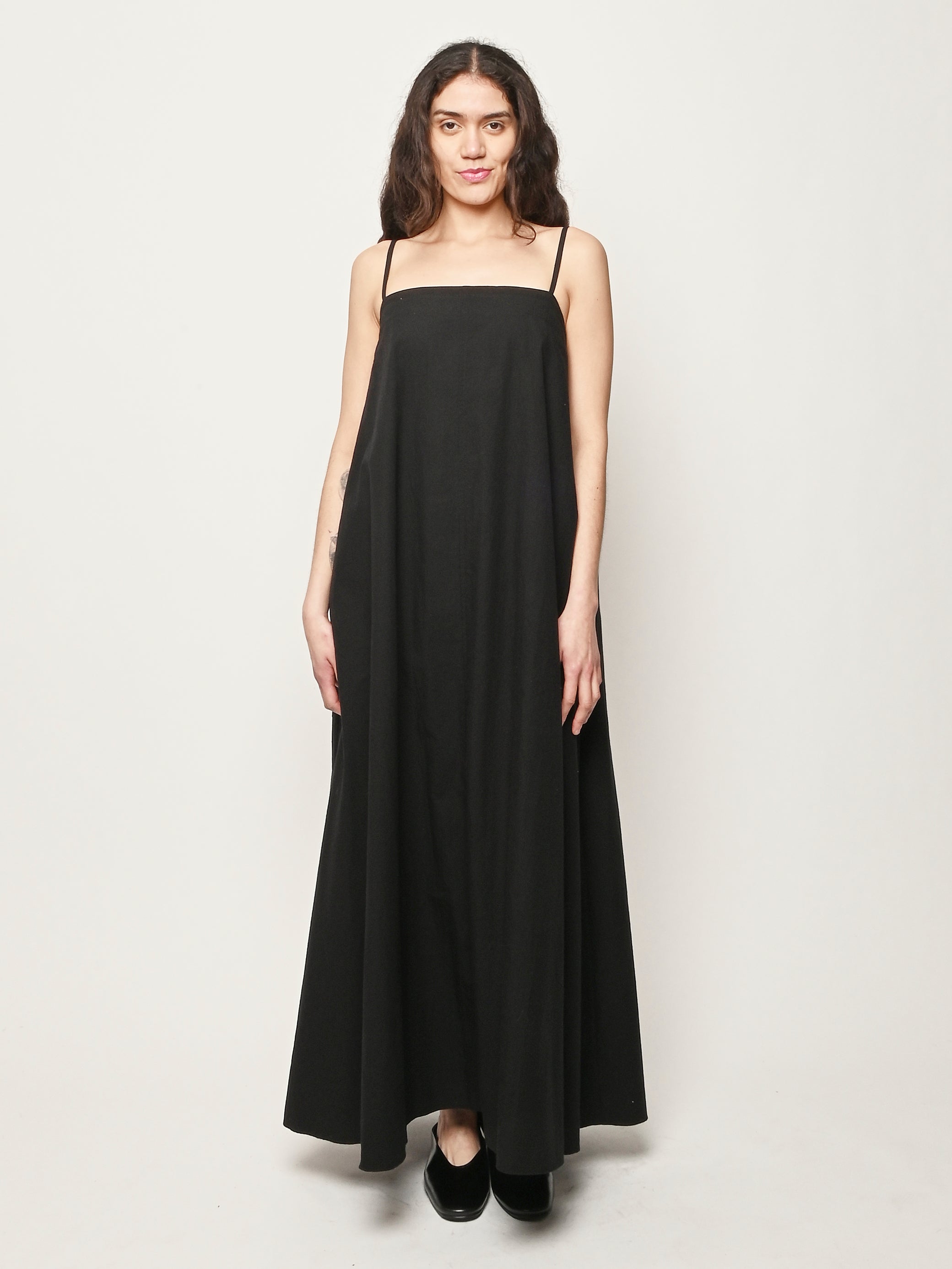 AMSTERDAM ノースリーブ ブラック ロングジョン Studio Nicholson - Black Achille Gathered Back Dress – Frances May